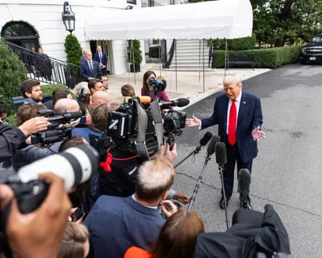Trump's Response to Judicial Ruling on Trade Taxes Called Bonkers – Even by Own Metrics