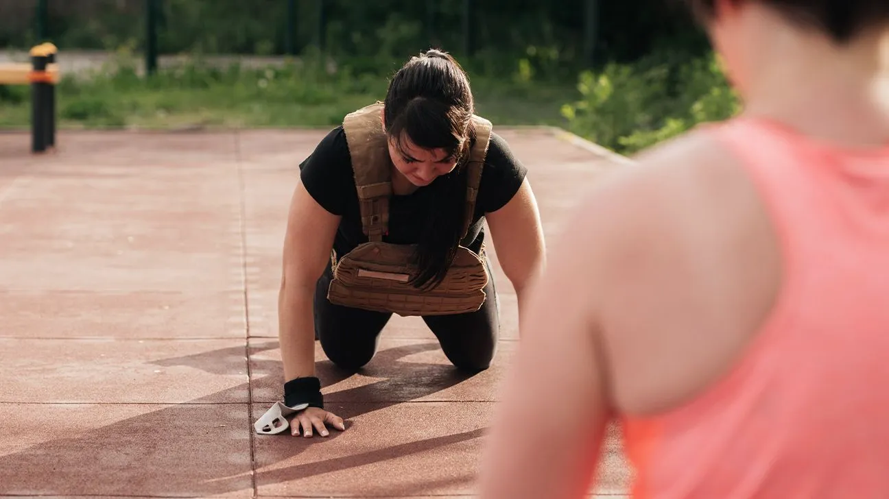 Resistance Vests May Boost Physical Conditioning, But Slimming Outcomes Remain Less Certain