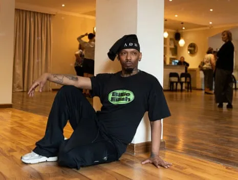 African Movement Artist Lee-ché Aims of Worldwide Reach